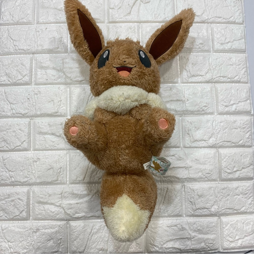 Banpresto 2019 Pokemon Life with EIEVUI Eevee 10" Fluffy Plush Stuffed Animal